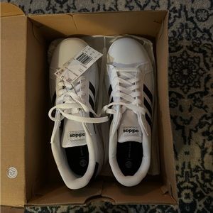 Adidas grand court 2.0